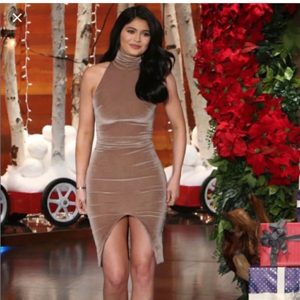 NEW House of CB London Santina Dress in Champagne XS ASO Kylie Jenner